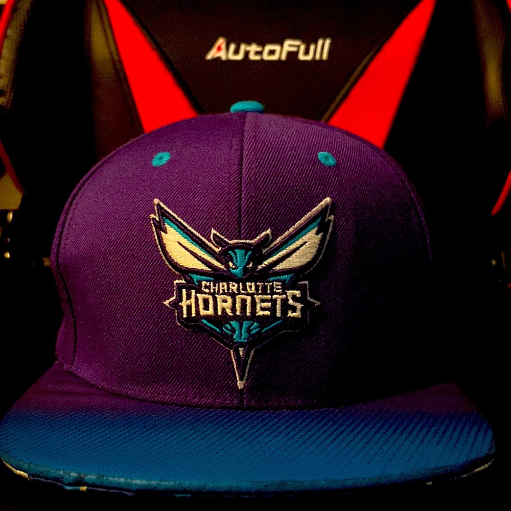 Charlotte hornets snapback hat rare